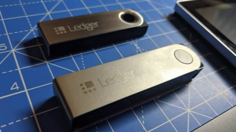 比特幣硬件錢包Ledger Nano X評測