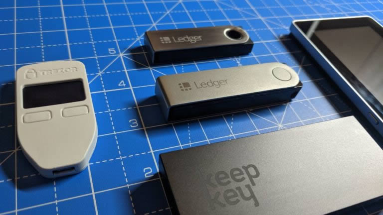 比特幣硬件錢包Ledger Nano X評測